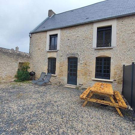 Le Domaine De La Gentilhommiere Situee Entre Bayeux Et Arromanches Les Bains Manvieux Eksteriør bilde